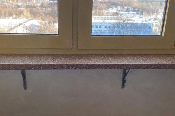 Коричневый угловой подоконник из акрилового камня TriStone Коричневый угловой подоконник из акрилового камня TriStone