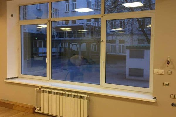 Подоконники – 2 шт, стойка ресепшн и стеновые панели из акрила Flextone P-019 Glacier White Подоконники – 2 шт, стойка ресепшн и стеновые панели из акрила Flextone P-019 Glacier White
