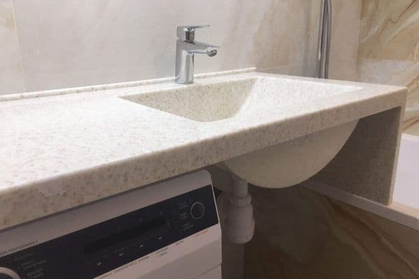 Столешница с интегрированной раковиной для ванной из камня Hanex GAM-004 Sandflower Столешница с интегрированной раковиной для ванной из камня Hanex GAM-004 Sandflower